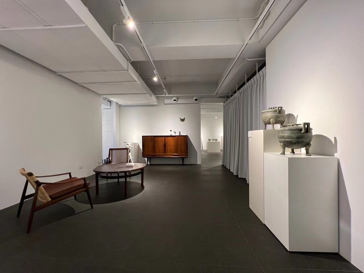 仁愛路上的劇場式餐飲空間與藝廊